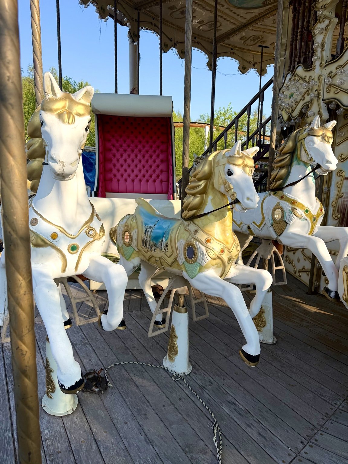 山の上の廃遊園地 9